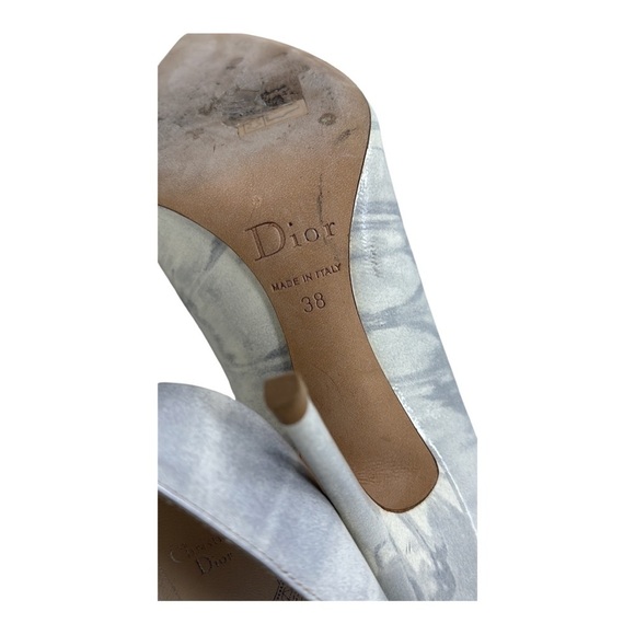 Christian Dior Marble Leather Pumps - Picture 7 of 10